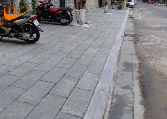 Quy trình lát đá vỉa hè đúng chuẩn